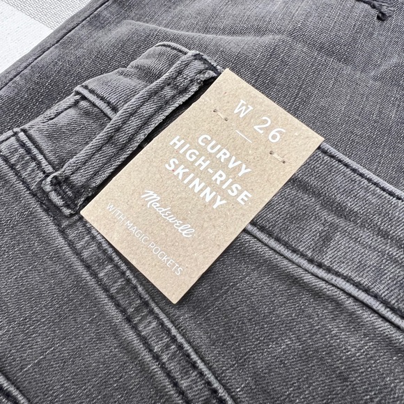 MADEWELL Curvy High-rise Skinny Jeans in Black Sea - Picture 3 of 9